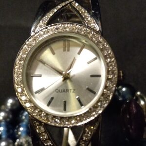 Elegant Silver Women's Quartz Watch